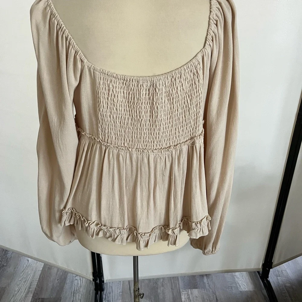 Unique top - Picture 2 of 5